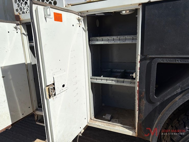 2008-international-7400-image-12