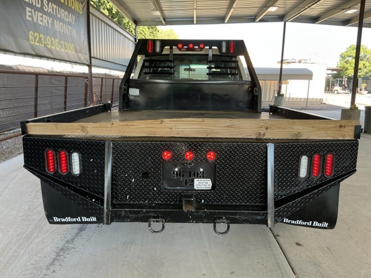 2005-gmc-sierra-3500-image-6