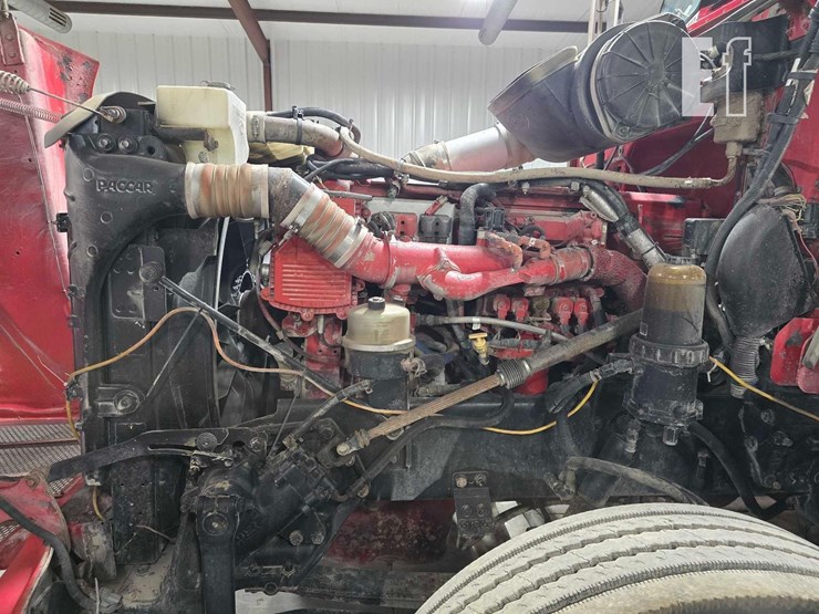 2008-peterbilt-386-image-32