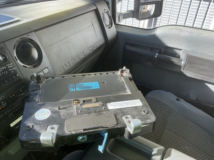 2014-ford-f550-image-24