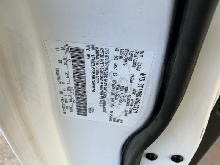 2008-ford-explorer-image-15