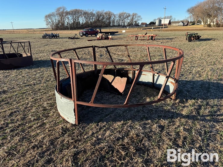 round-bale-feeder-image-1