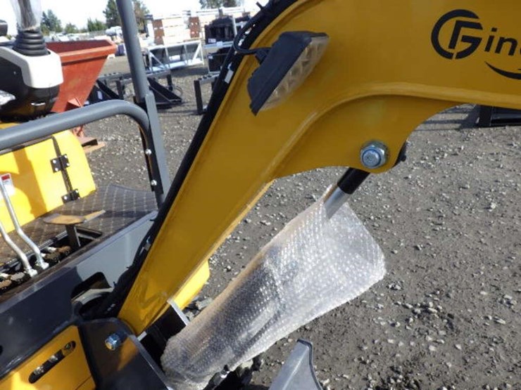 2025-cfg-qk18r-hydraulic-excavator-image-11