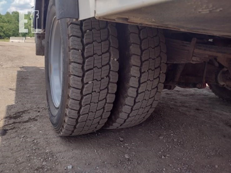 18-ford-f550-image-20