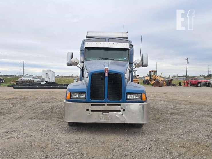 kenworth-t600-image-7