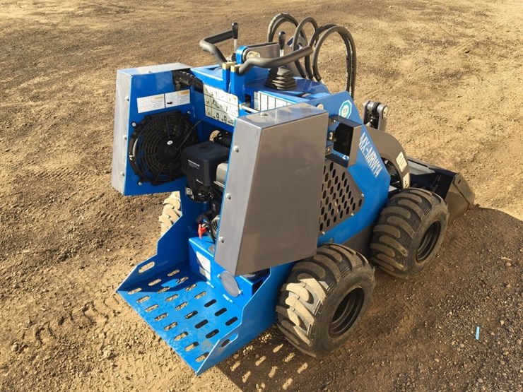 2025-agt-mx-mrw14-stand-on-compact-utility-loader,-image-3