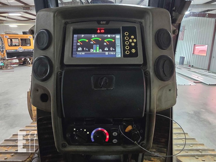 2016-caterpillar-d6n-lgp-image-25