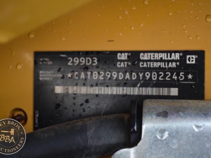 2020-caterpillar-299d3-image-37