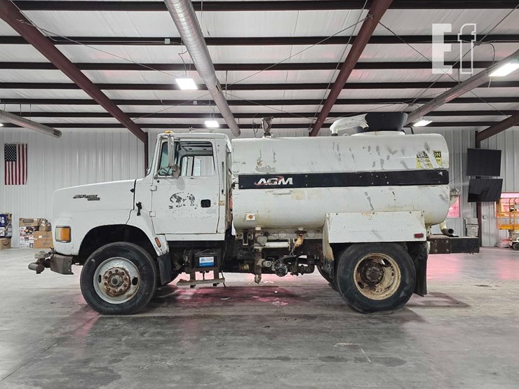 1995-ford-la9000-image-5