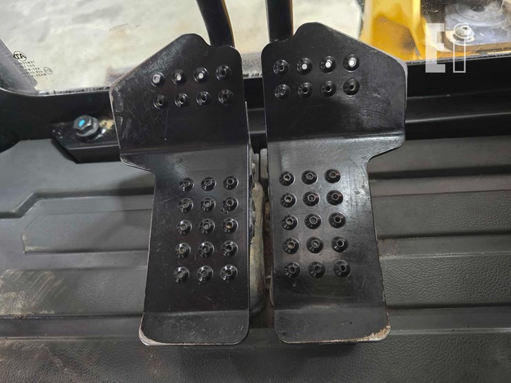 2021-caterpillar-303.5e2-cr-image-17