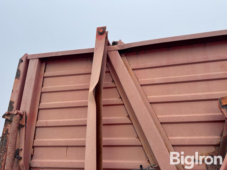 hesston-stack-hand-30a-stacker-image-16