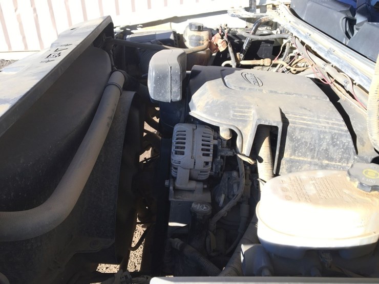 2012-chevrolet-3500hd-image-12