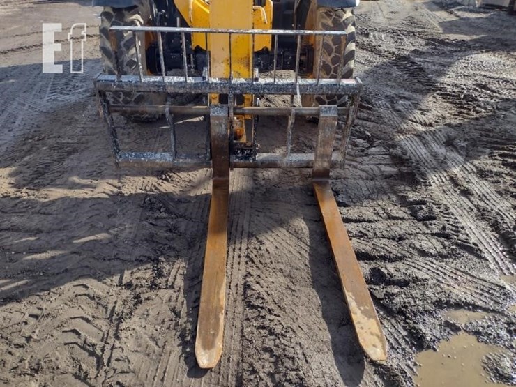 2017-jcb-510-42-image-15