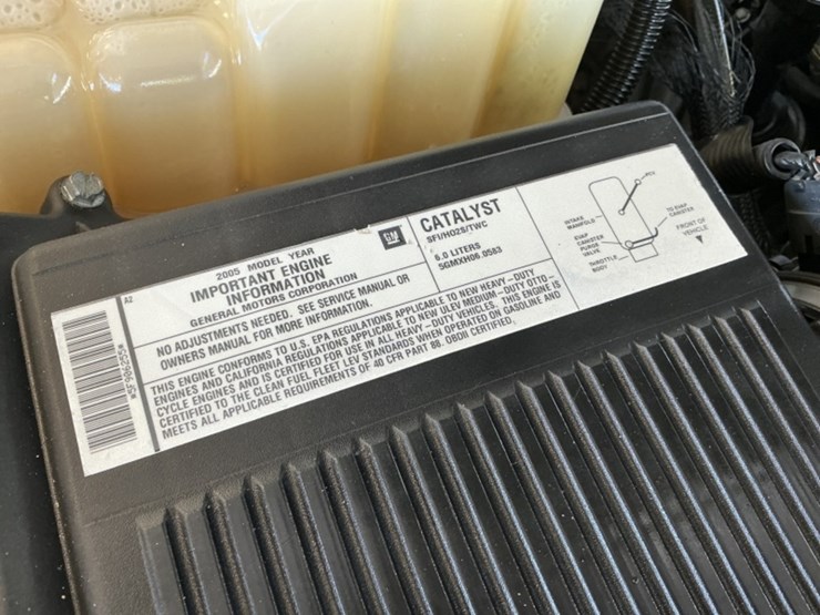 2005-gmc-sierra-3500-image-12