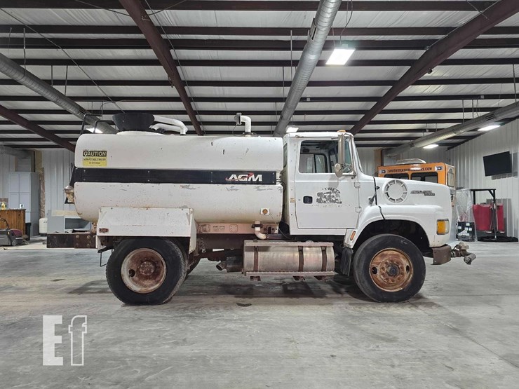 1995-ford-la9000-image-6