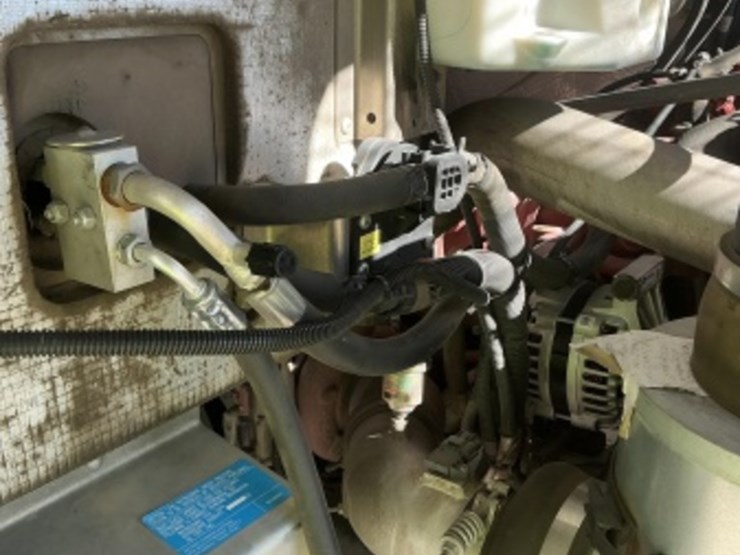 2018-freightliner-mt55-image-16