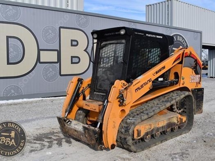 2020-mustang-2550rt-image-1