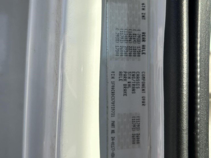 2007-freightliner-business-class-m2-106-image-5