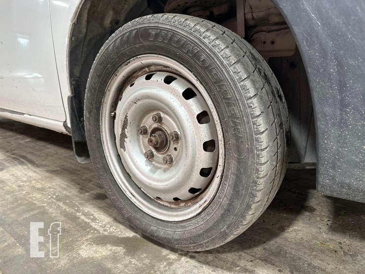 2016-nissan-nv200-image-16