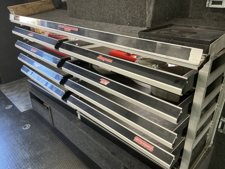 2018-freightliner-mt55-image-30