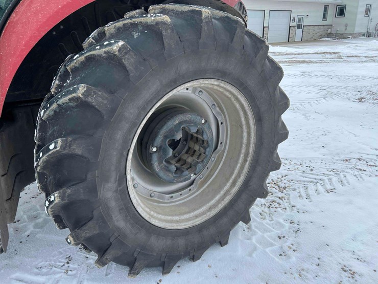 2014-case-farmall-115u-tractor-image-59