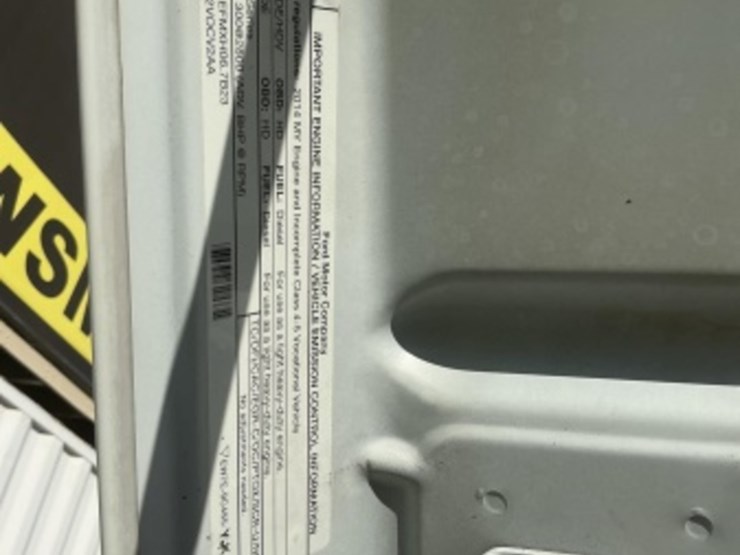 2014-ford-f550-image-15