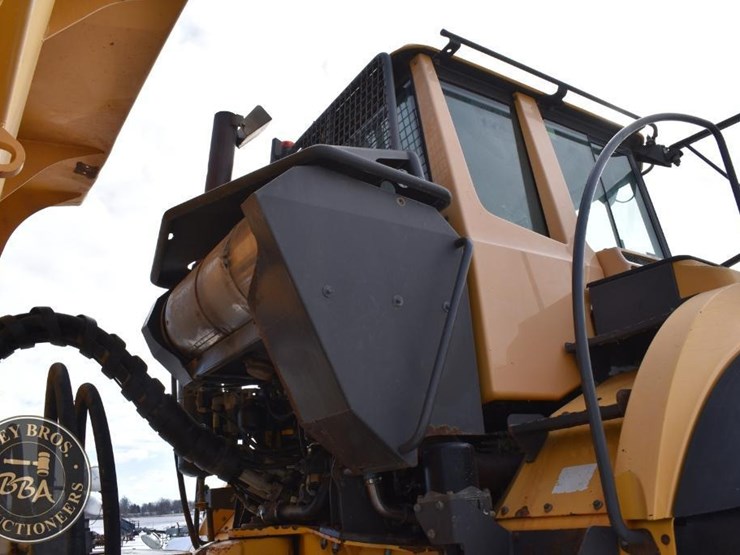 2012-volvo-a40f-image-23