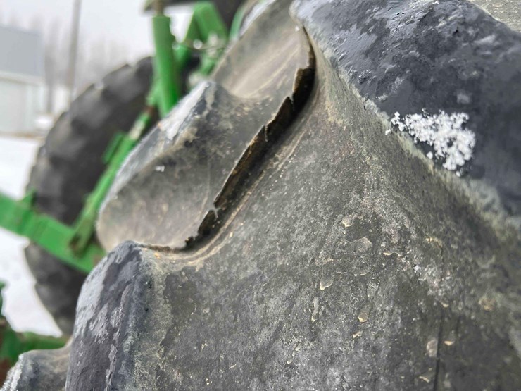 2013-john-deere-6170r-image-32