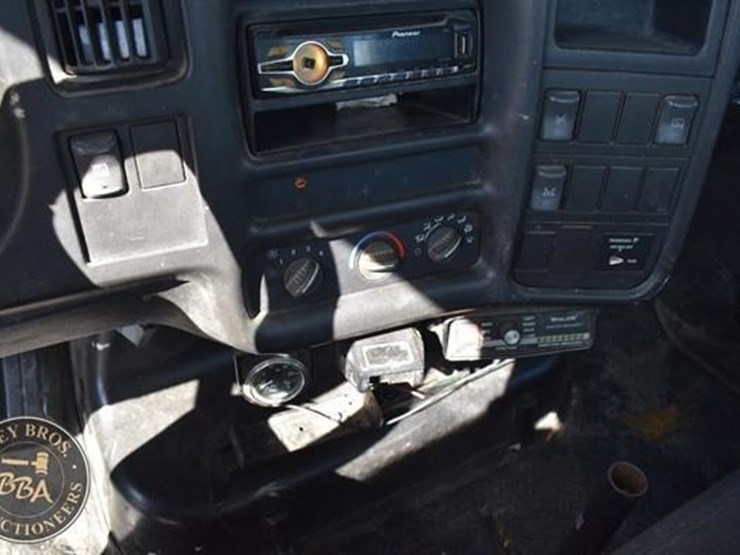 2007-gmc-topkick-c5500-image-24