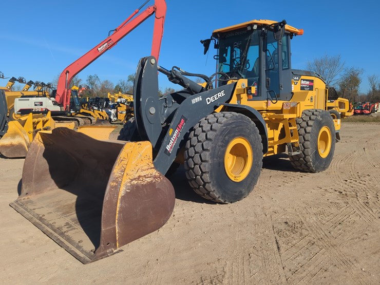 2023-deere-644p-image-2