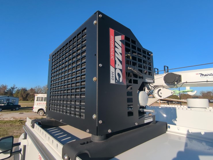 new-unused-ford-f600xl-service-truck vn:a00714-4x4,-h7024tt-image-8