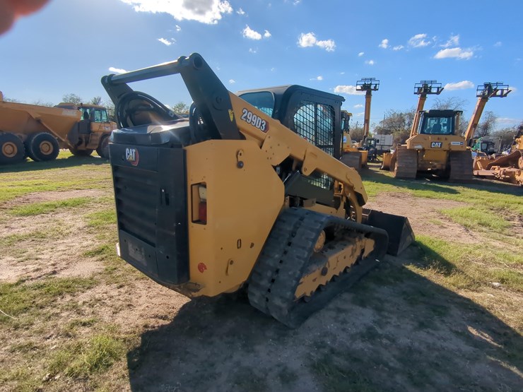 2020-caterpillar-299d-image-4