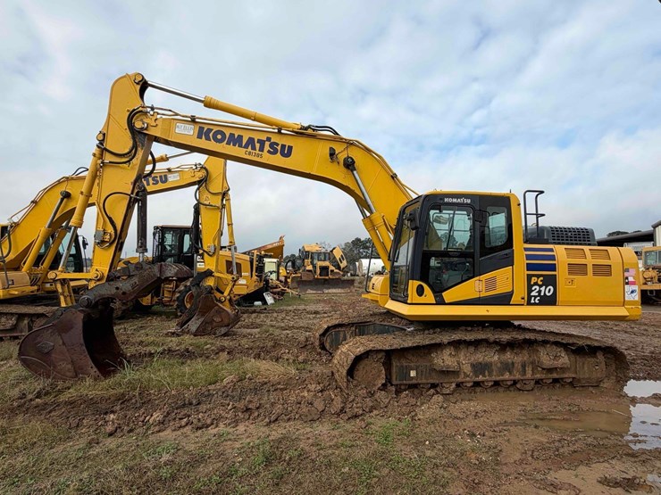 2021-komatsu-pc210-lc-11-image-1