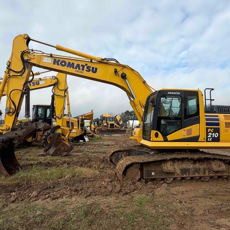 2021 KOMATSU PC210 LC-11