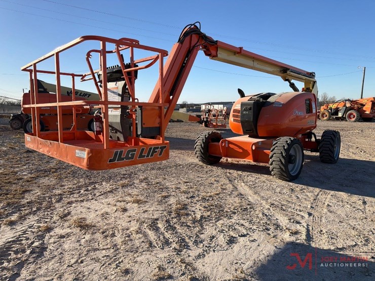 2015-jlg-600aj-image-2