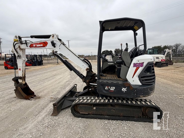 2020-bobcat-e42-image-8