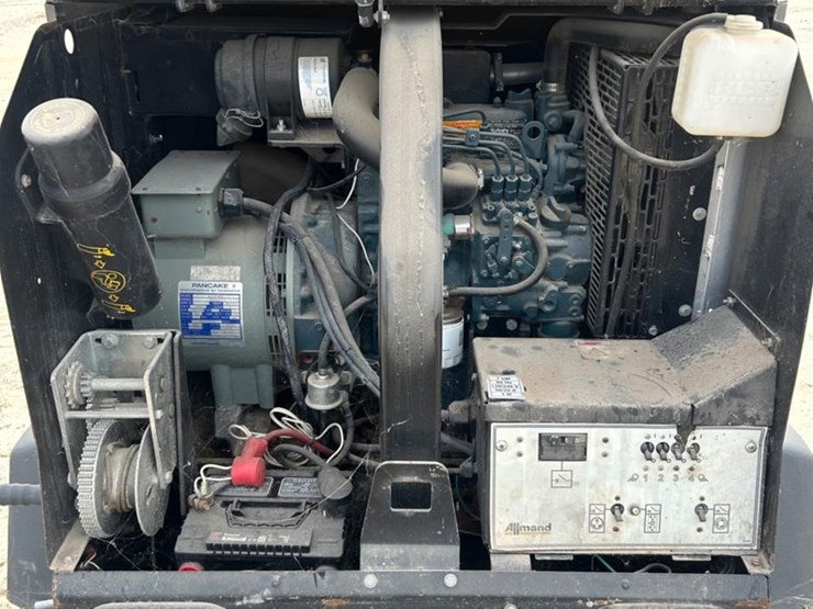 allmand-bros-night-lite-v-series-image-8