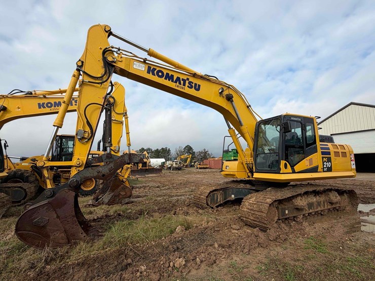 2021-komatsu-pc210-lc-11-image-3