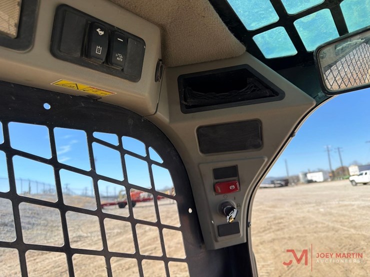 2021-caterpillar-259d3-image-18