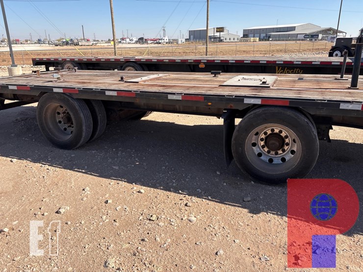 2012-fontaine-step-deck-image-5