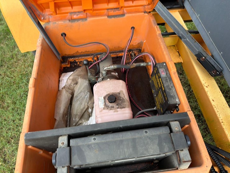 solar-tech-silent-messenger-message-board-arrow/message-board-vn:4gm2m151691410095-image-7