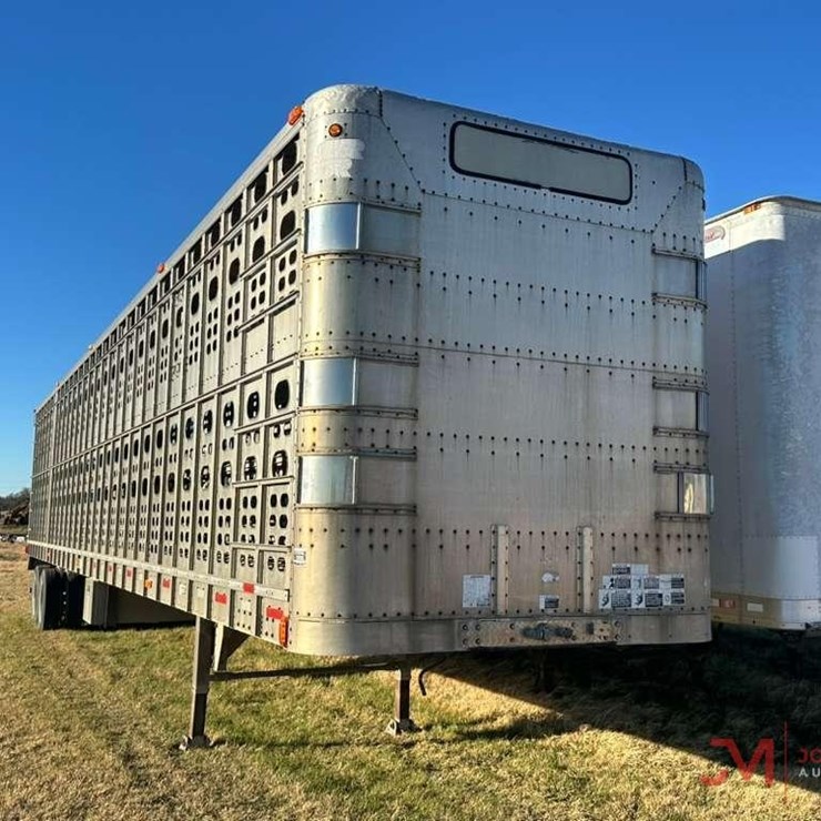 WILSON LIVESTOCK TRAILER