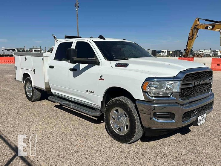2022-dodge-ram-2500-image-2