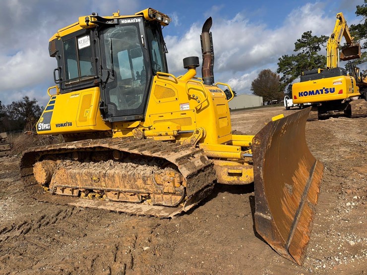 2021-komatsu-d51pxi-24-image-4