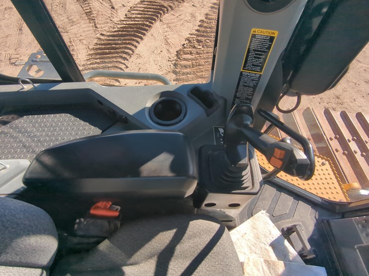 2022-deere-750l-lgp-image-20