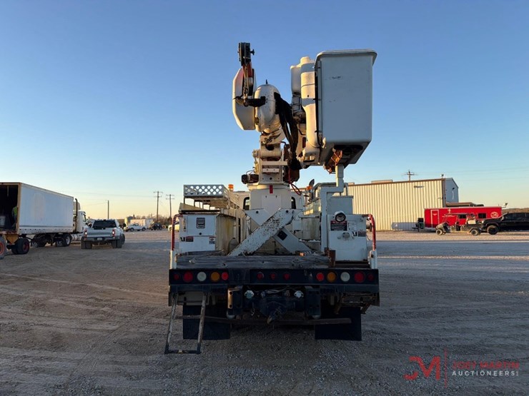 2008-international-7400-image-4