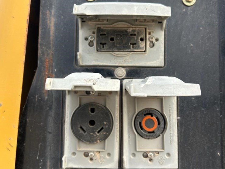 allmand-bros-night-lite-v-series-image-12