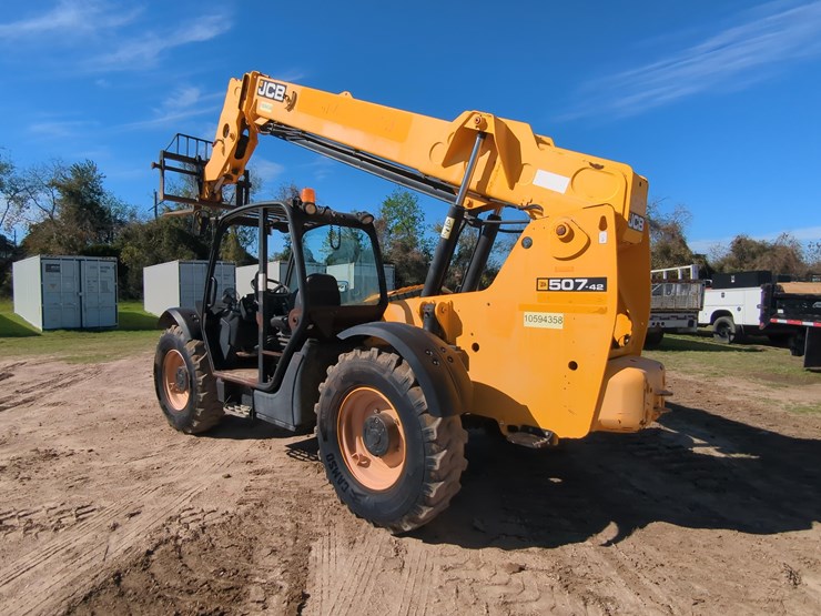 2016-jcb-507-42-image-5