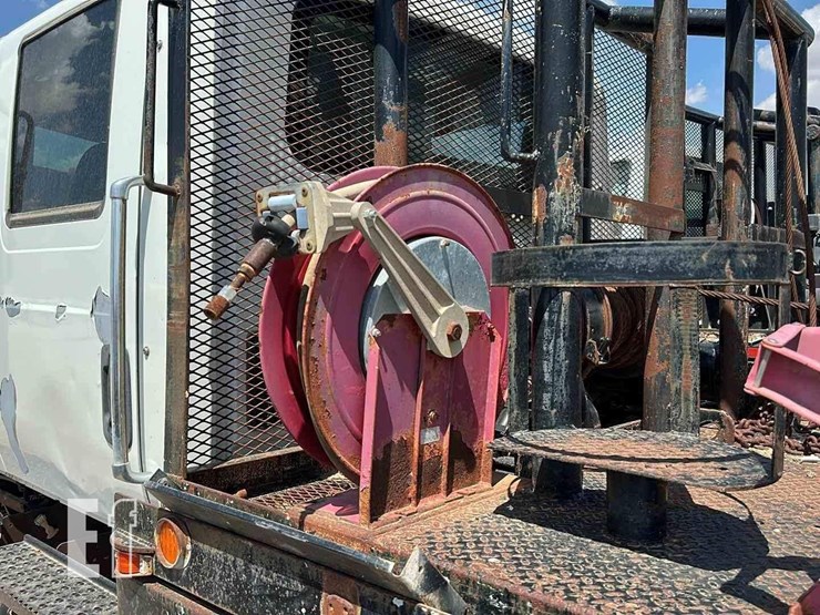 2011-international-durastar-4400-image-5