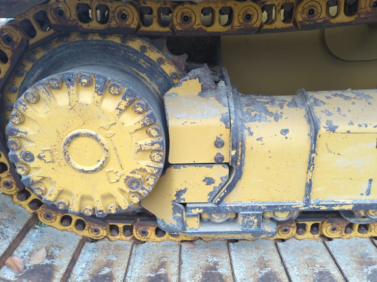 2019-caterpillar-d4k2-lgp-image-12